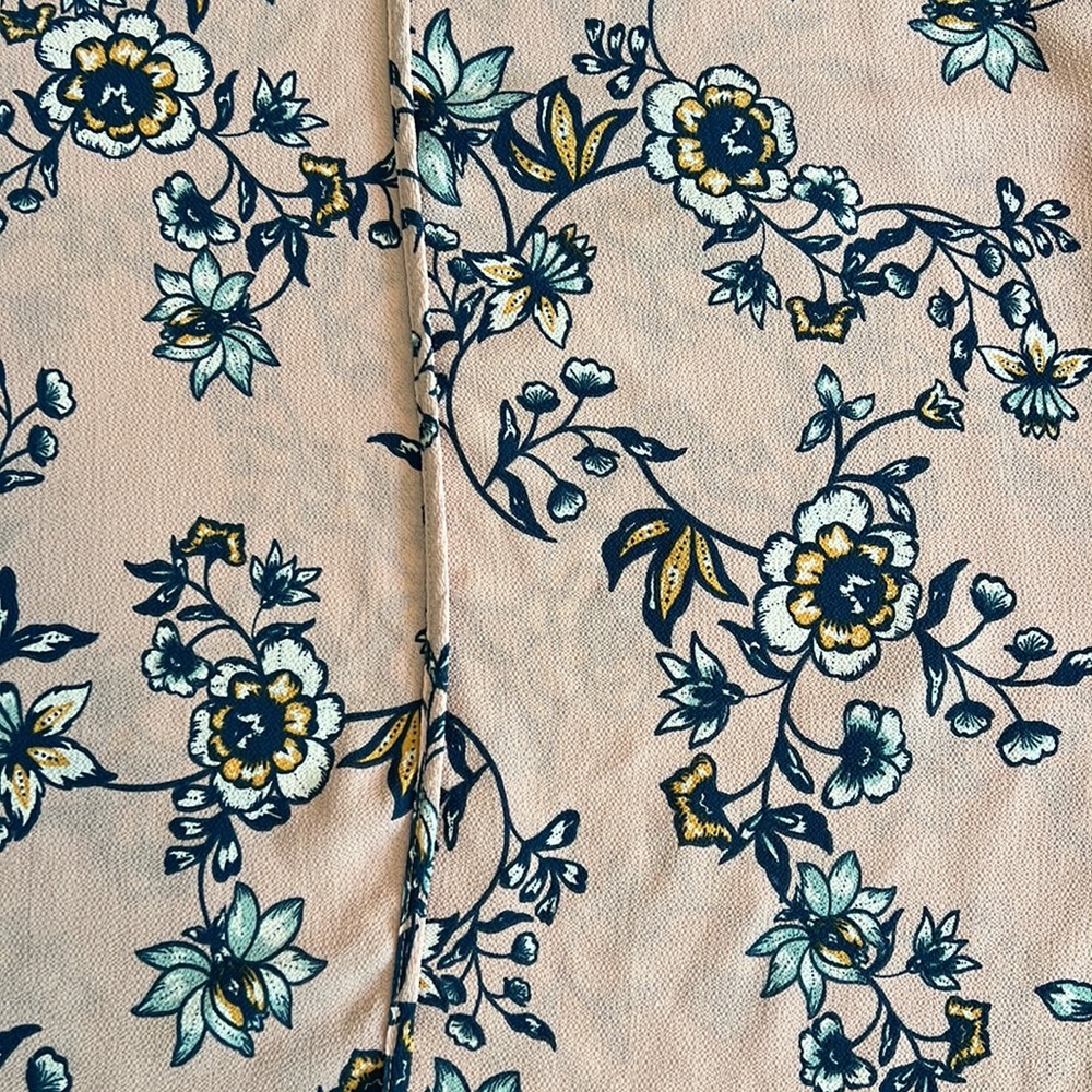 C&E Floral Tank Blouse - Picture 8 of 9